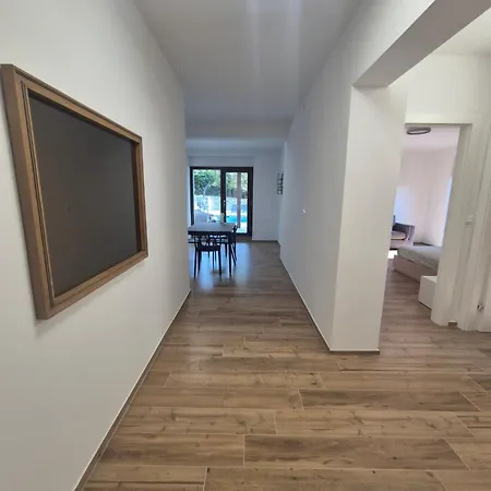 Roberta Apartman Lierna
